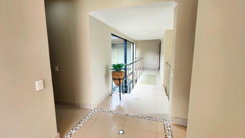 5 Bedroom Property for Sale in Pinnacle Point Golf Estate Western Cape
